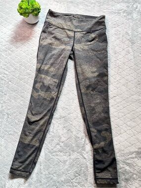 TNA Gray Camo High Rise Yoga Leggings Athletic Workout Pants Size S